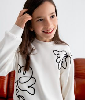 Sweat Bordados Menina Abel&Lula
